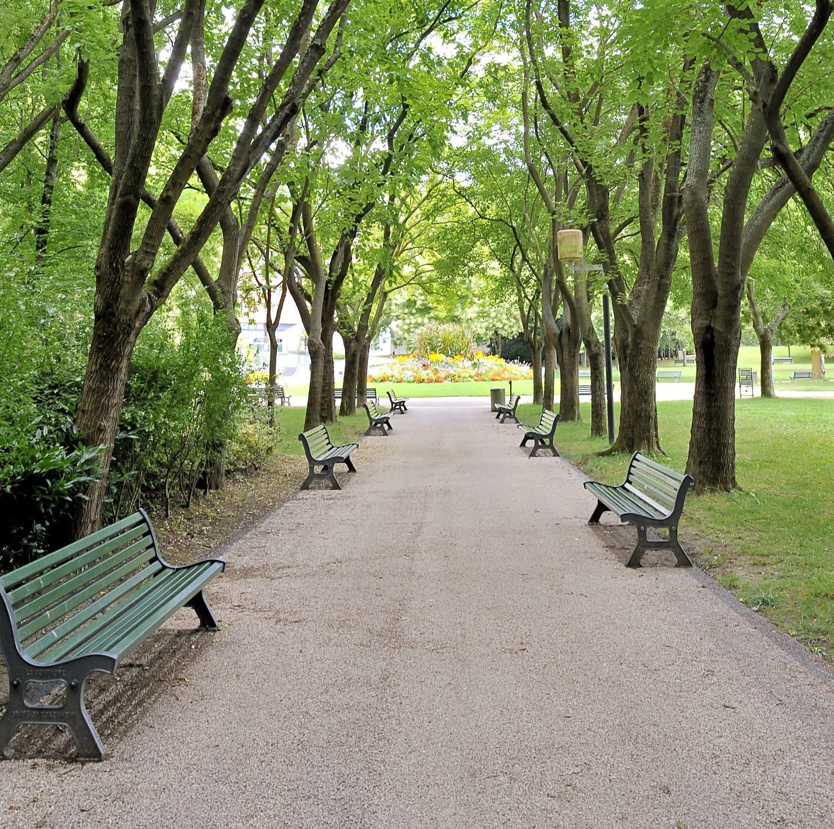 Image d'un jardin public qui font l'objet d'appels d'offres pour entretenir et installer de nouvelles infrastructures dans les espaces verts