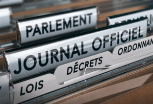 Image de plusieurs dossiers nommés : parlement, journal officiel, lois, décrets et ordonnances